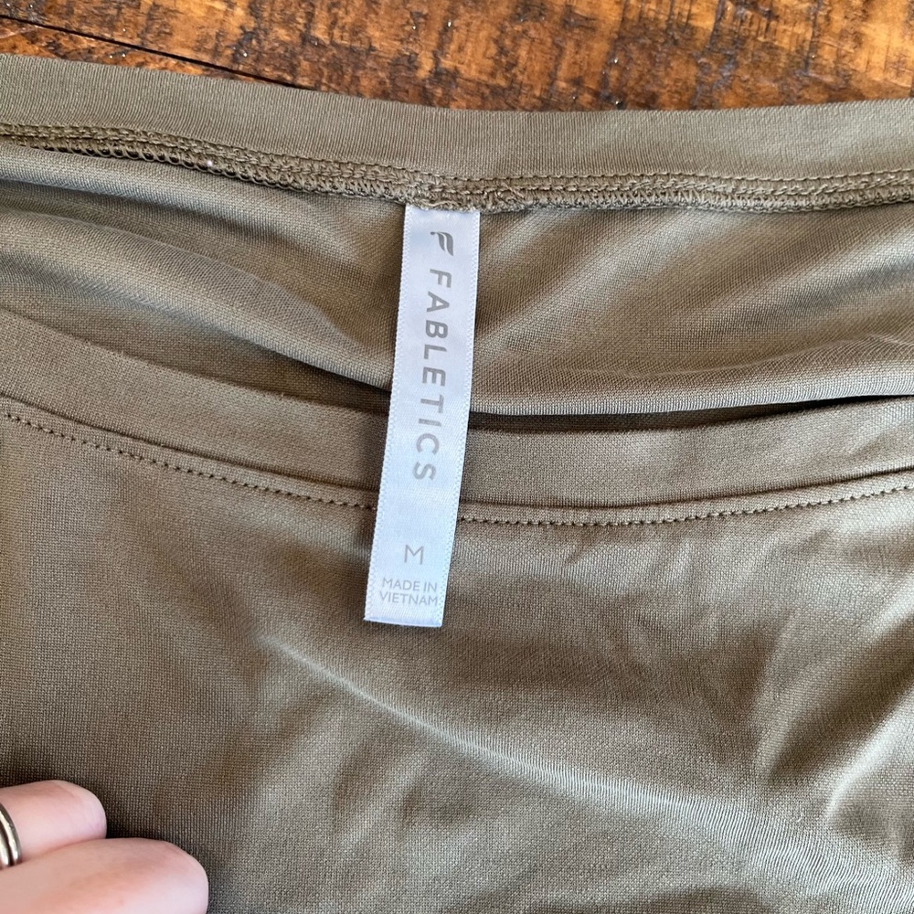 Fabletics Olive Green athletic set - Picture 6 of 11